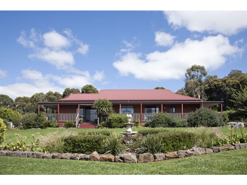 60 Weebar Road, Drouin VIC 3818