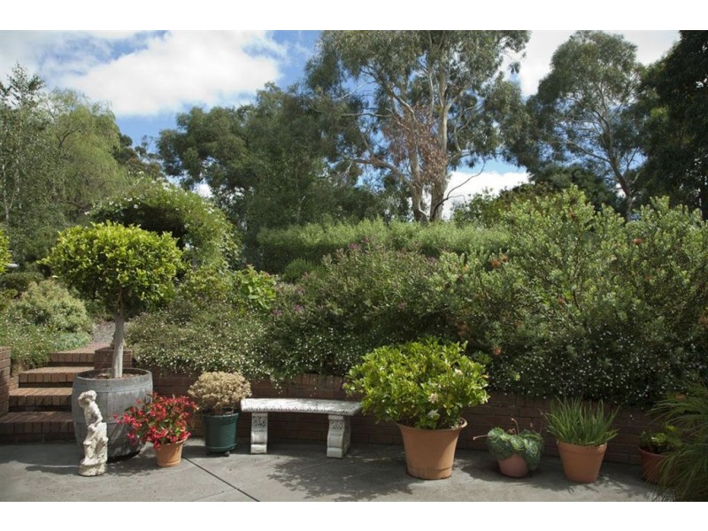 60 Weebar Road, Drouin VIC 3818