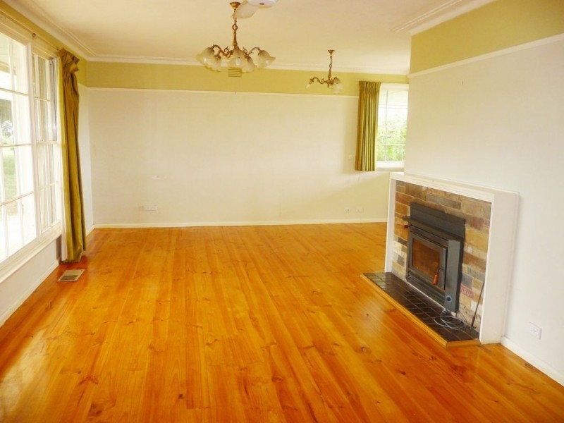 350 Weebar Road, Drouin VIC 3818