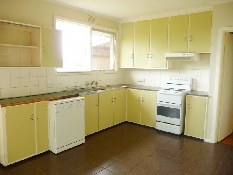 350 Weebar Road, Drouin VIC 3818