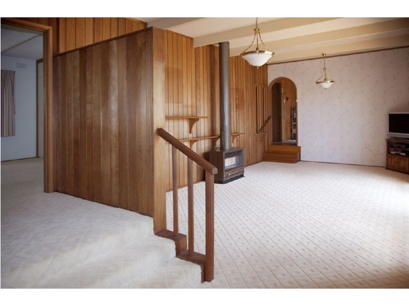 11 Main Neerim Road, Drouin VIC 3818