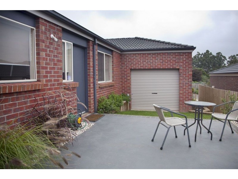 15 Holland Street, Drouin VIC 3818