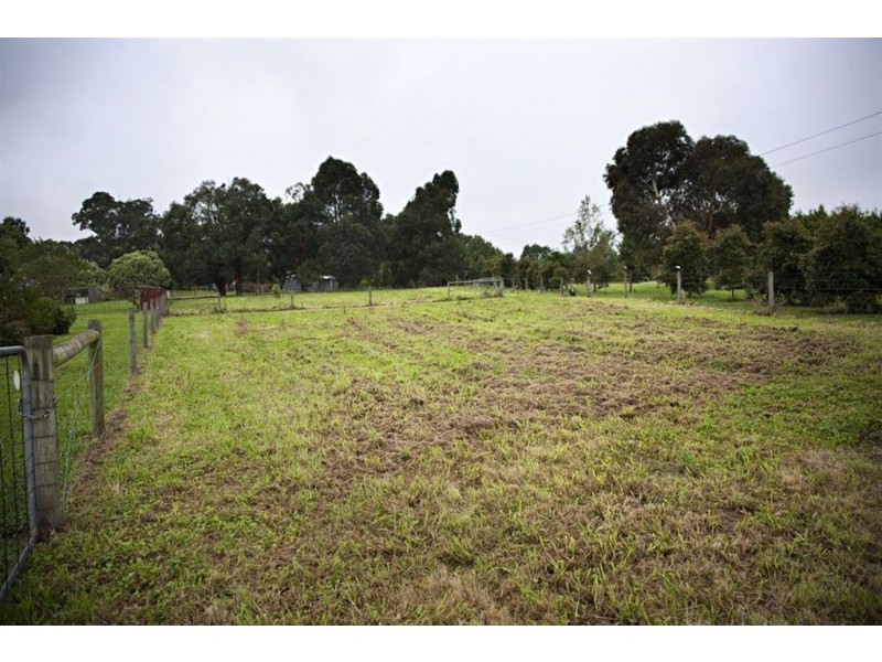 18 Carlile Court, Drouin VIC 3818