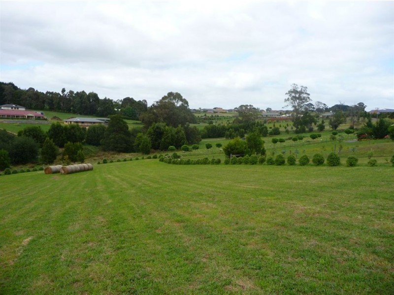 170 Hopetoun Road, Drouin VIC 3818
