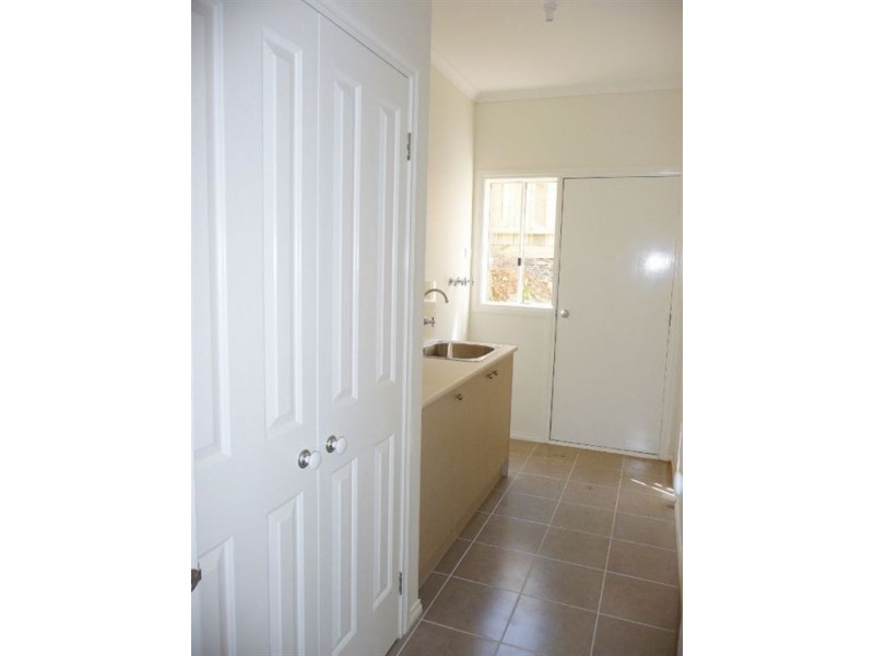 4 Todman Street, Drouin VIC 3818