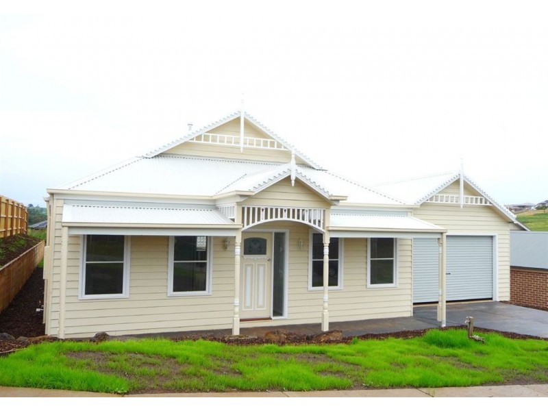 6 Skipton Street, Drouin VIC 3818