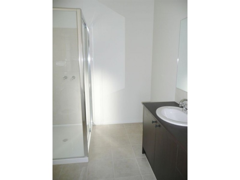 6 Skipton Street, Drouin VIC 3818