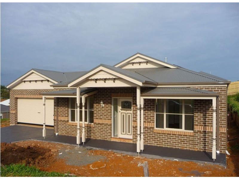 11 Ajax Street, Drouin VIC 3818