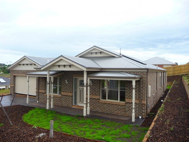 11 Ajax Street, Drouin VIC 3818