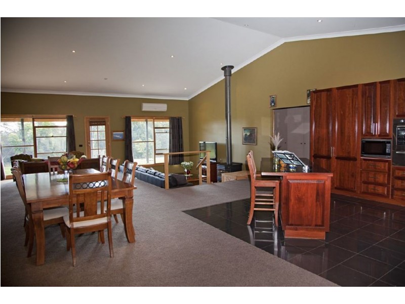 193 Higgs Road, Drouin VIC 3818