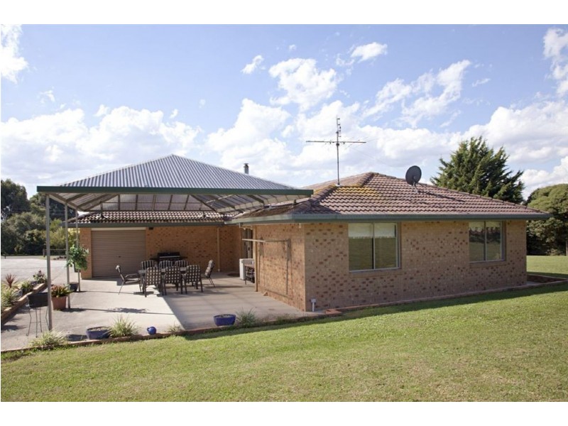 20 Fairway Drive, Drouin VIC 3818