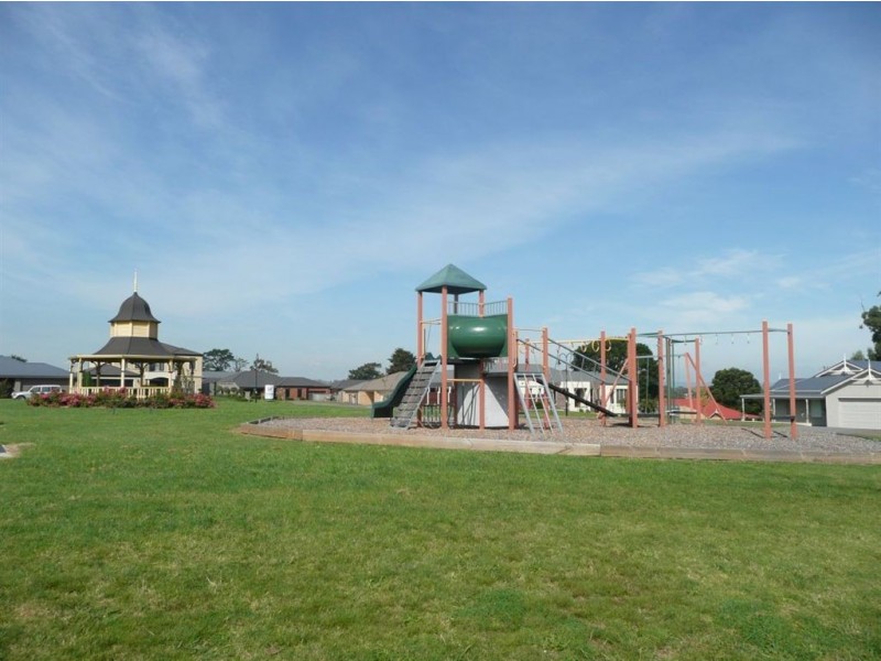 Lot 1/19 Lyndhurst Square, Drouin VIC 3818