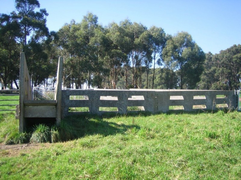 69 Cobbledick Road, Drouin South VIC 3818