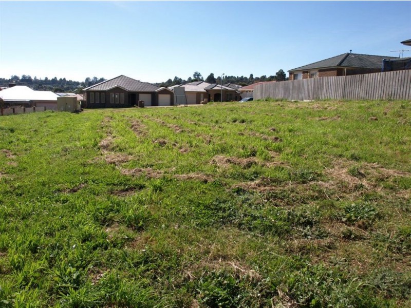 63 Cook Street, Drouin VIC 3818