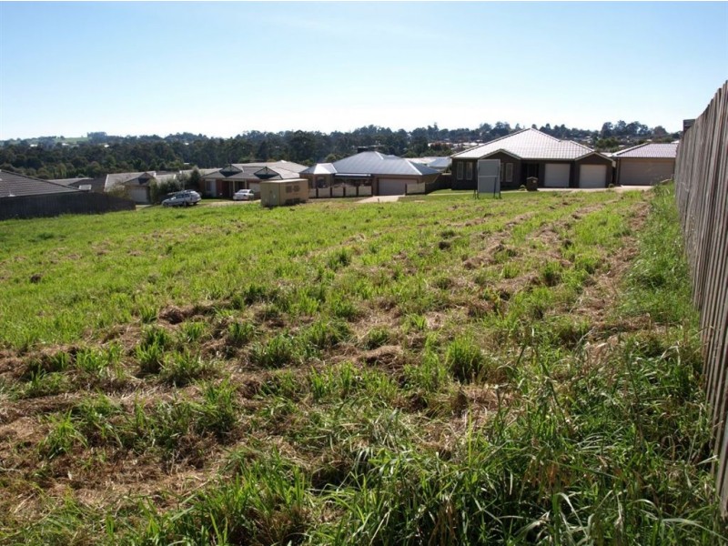 63 Cook Street, Drouin VIC 3818