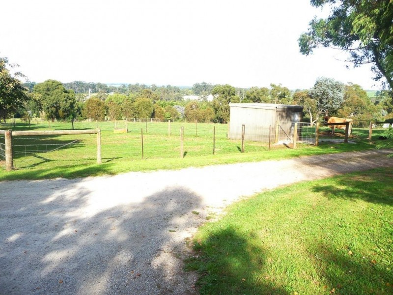 26 Wellwood Road, Drouin VIC 3818
