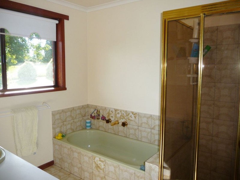 26 Wellwood Road, Drouin VIC 3818