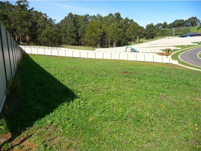 7 Valleyview Grove, Drouin VIC 3818