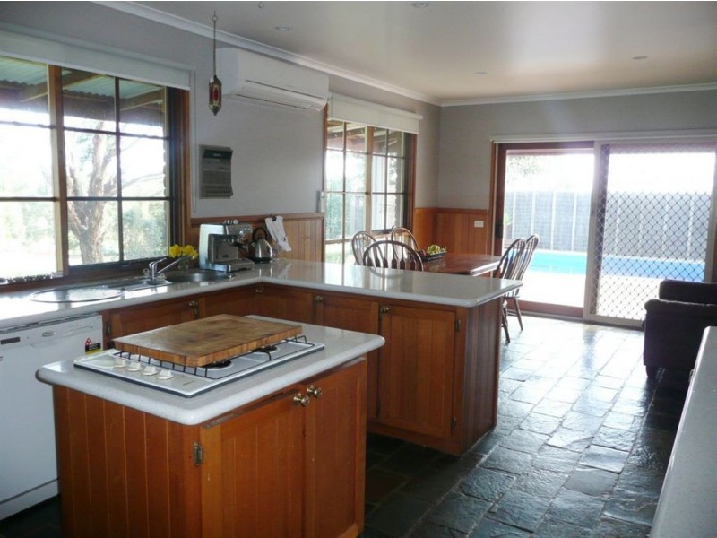 92 Hope Street, Bunyip VIC 3815