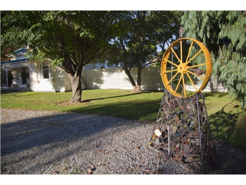 2010 Jacksons Track, Jindivick VIC 3818