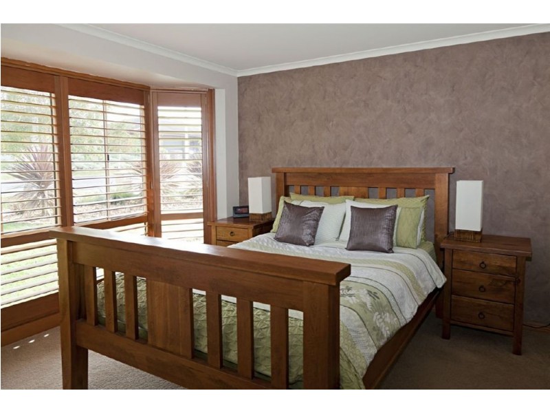 46 Outlook Drive, Drouin VIC 3818