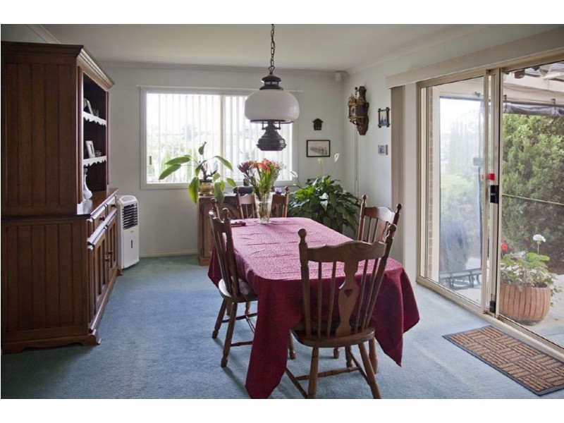 48 Outlook Drive, Drouin VIC 3818