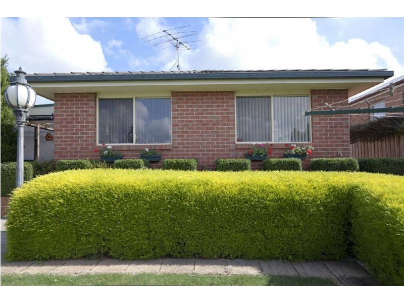 48 Outlook Drive, Drouin VIC 3818