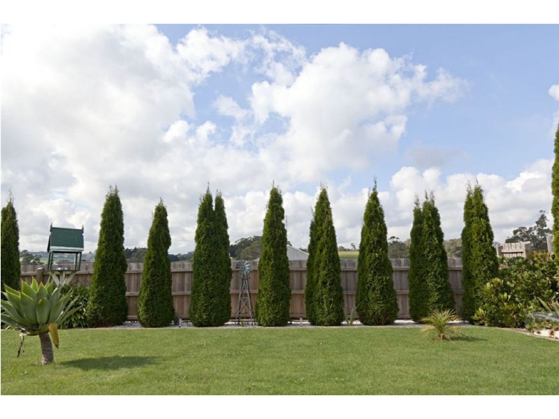 48 Outlook Drive, Drouin VIC 3818