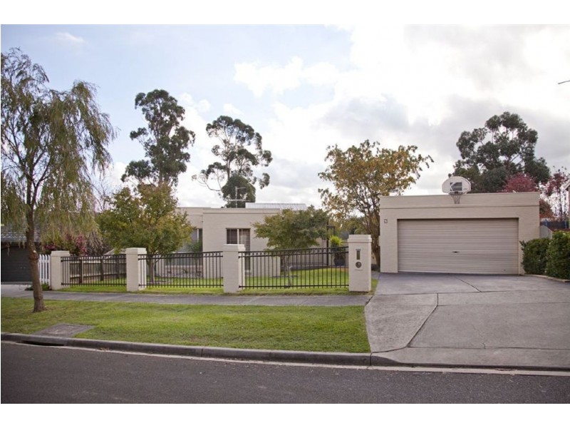 7 Wallace Crescent, Drouin VIC 3818