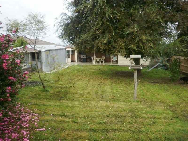 10 Kevis Court, Garfield VIC 3814