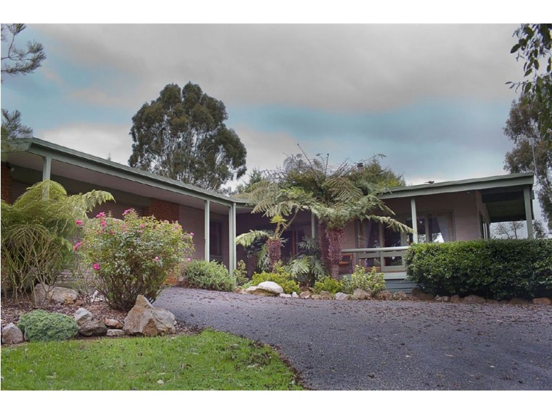 890 Old Telegraph Road, Buln Buln East VIC 3821
