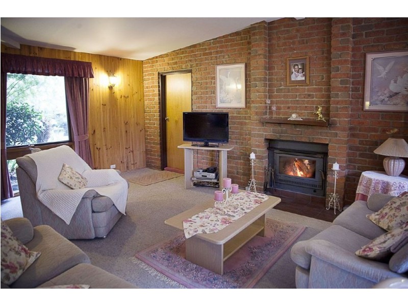 890 Old Telegraph Road, Buln Buln East VIC 3821