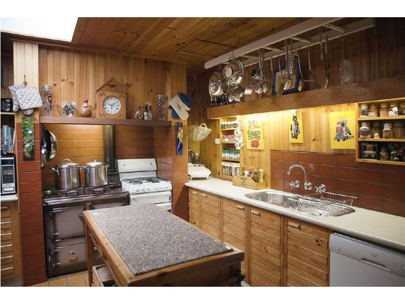 890 Old Telegraph Road, Buln Buln East VIC 3821