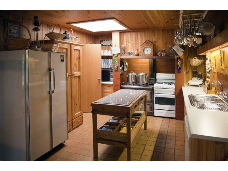 890 Old Telegraph Road, Buln Buln East VIC 3821