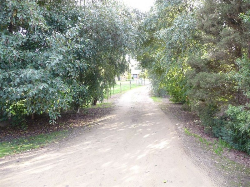 325 Bunyip-Modella Road, Bunyip VIC 3815