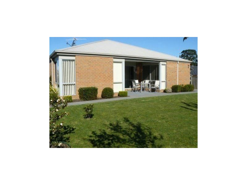 6 Lyndhurst Square, Drouin VIC 3818