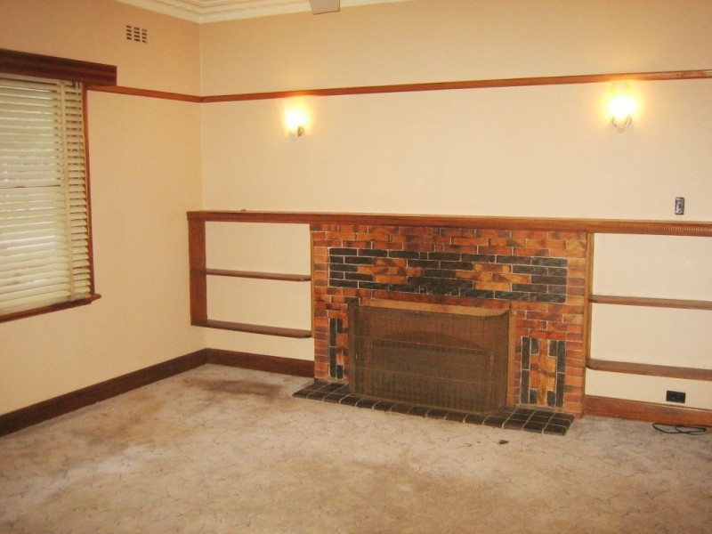 15 Albert Road, Drouin VIC 3818