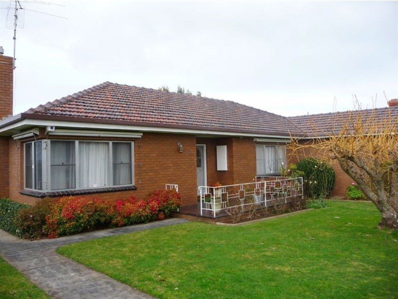 28 Albert Road, Drouin VIC 3818