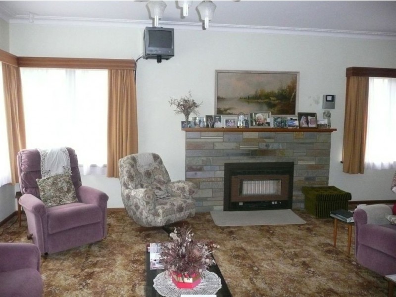28 Albert Road, Drouin VIC 3818