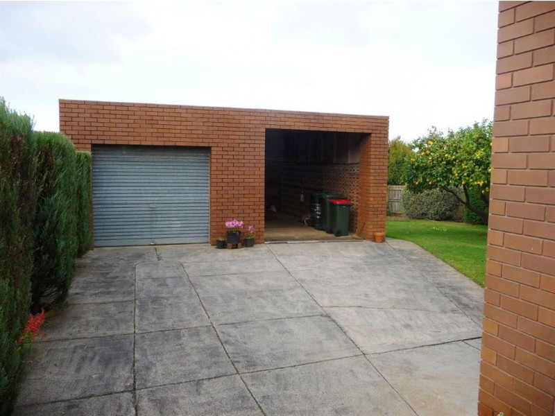 28 Albert Road, Drouin VIC 3818