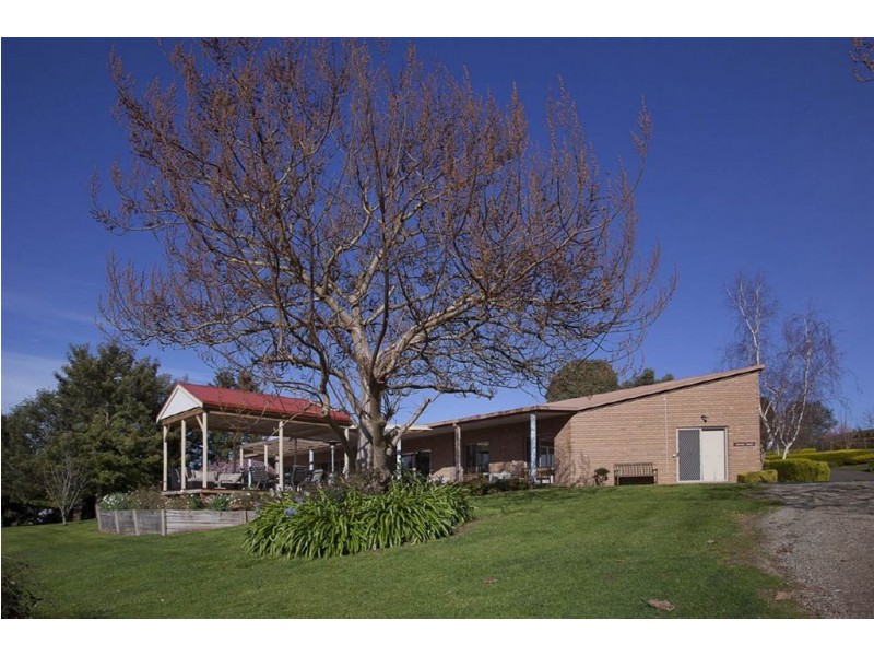 18 Greenland Drive, Drouin VIC 3818