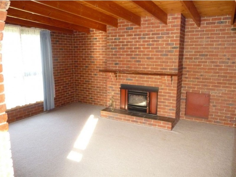 40 Wood Street, Drouin VIC 3818