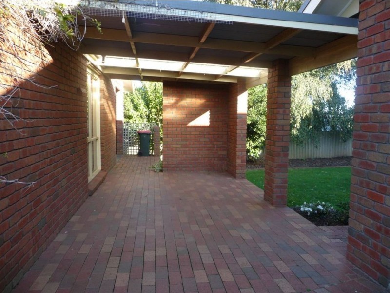 40 Wood Street, Drouin VIC 3818