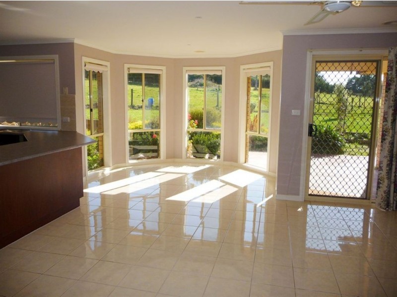 14 Robinhood Way, Drouin VIC 3818