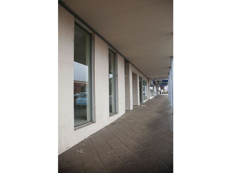 Shop 1/35-37 Princes Way, Drouin VIC 3818