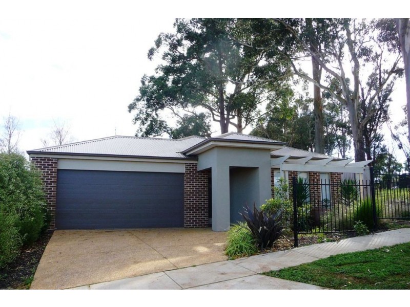 26 Palm Sqaure, Drouin VIC 3818