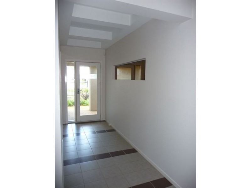 26 Palm Sqaure, Drouin VIC 3818