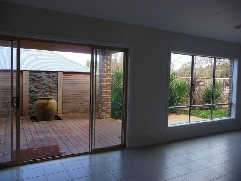 26 Palm Sqaure, Drouin VIC 3818