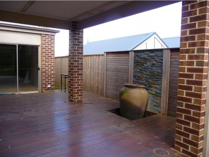 26 Palm Sqaure, Drouin VIC 3818