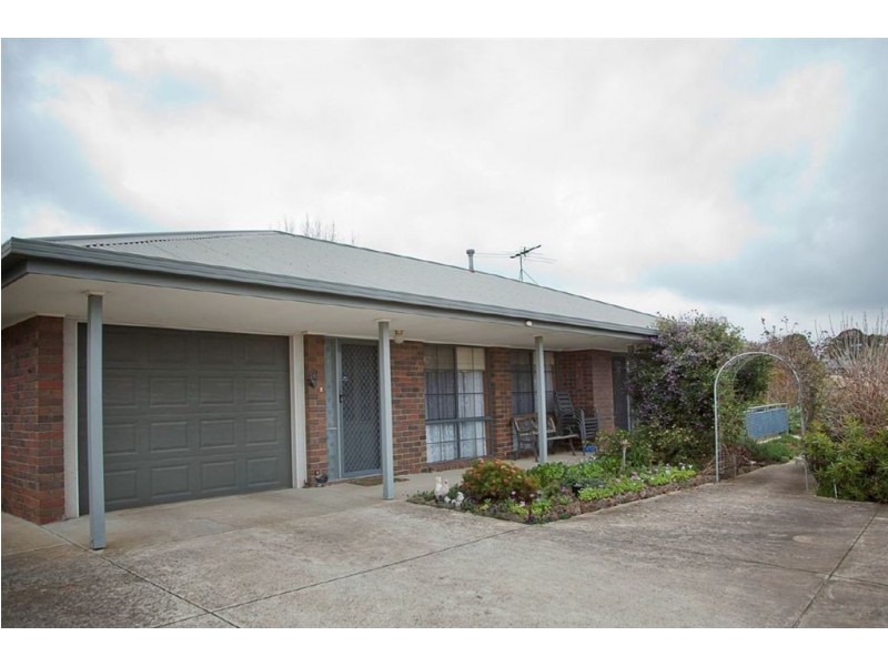 23 Hatfield Drive, Drouin VIC 3818